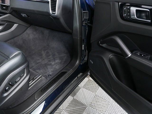 Certified 2023 Porsche Cayenne GTS image 27