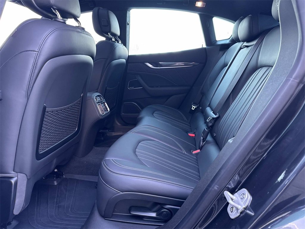 Used 2023 Maserati Levante GT image 12