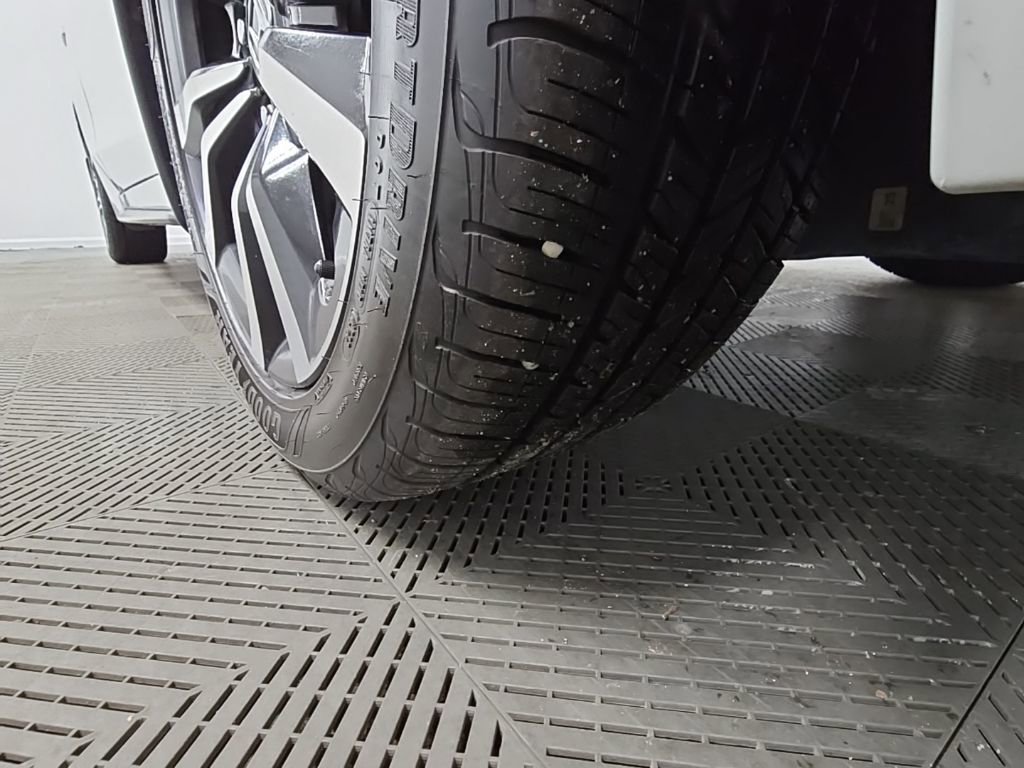 Used 2024 Honda Civic EX-L image 44