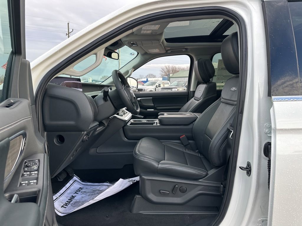 New 2026 Ford Expedition Max Platinum w/ Driver's Package image 7