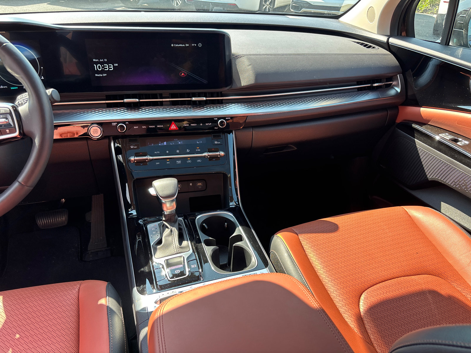 Used 2024 Kia Carnival SX Prestige FWD image 31