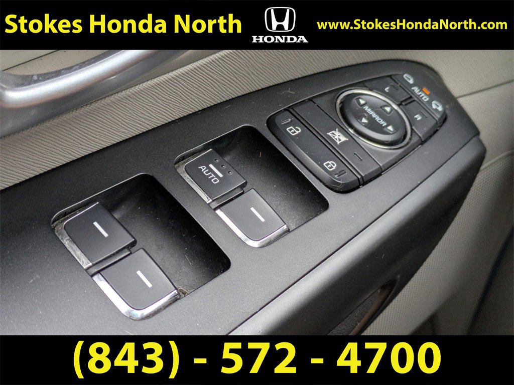 Used 2018 Kia Sedona LX w/ LX Essentials Premium Package image 24