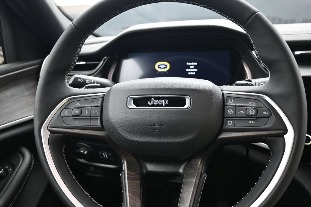 New 2026 Jeep Grand Cherokee Altitude AWD/4WD image 11