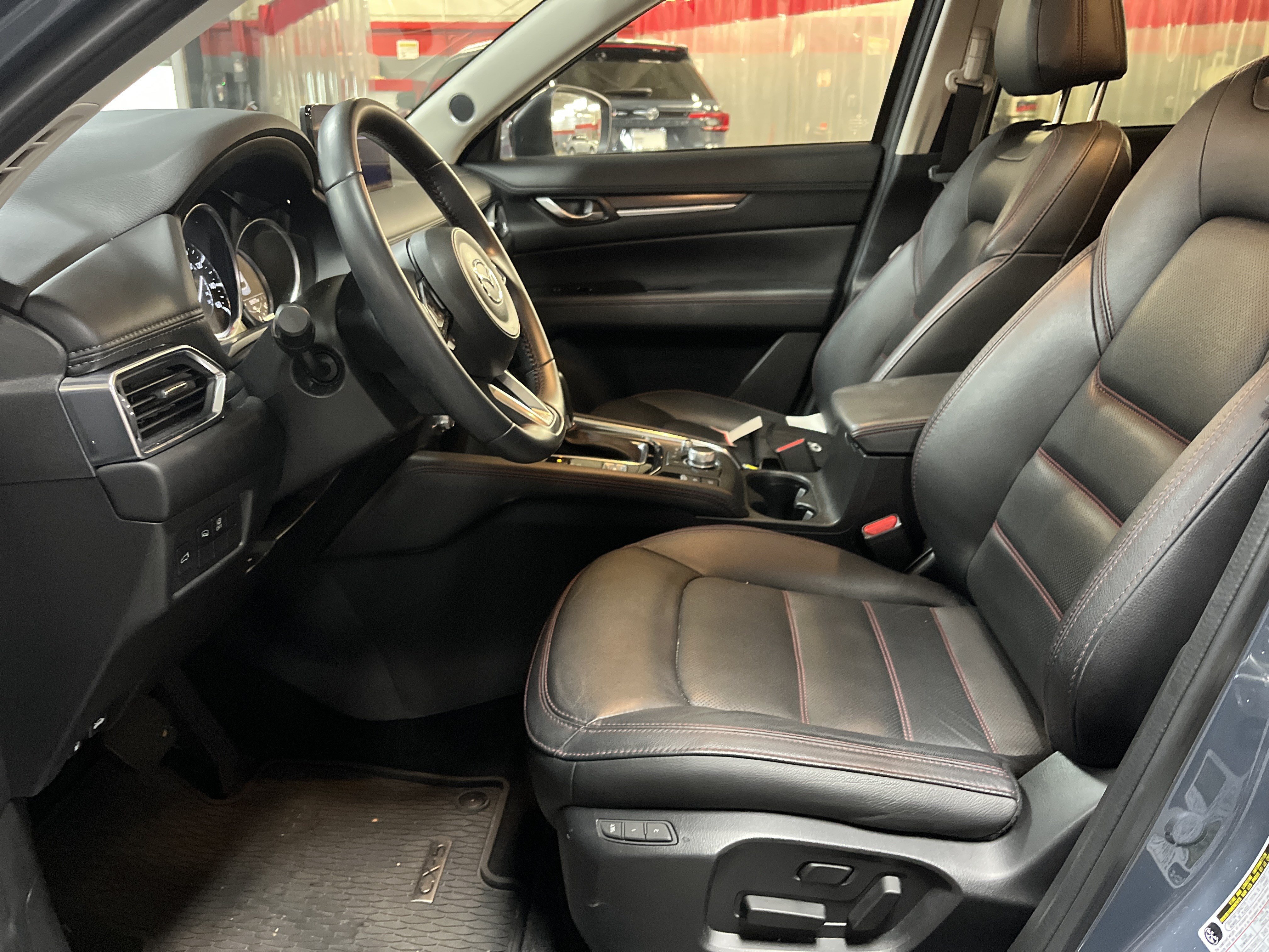Used 2023 MAZDA CX-5 Carbon Edition AWD/4WD image 6