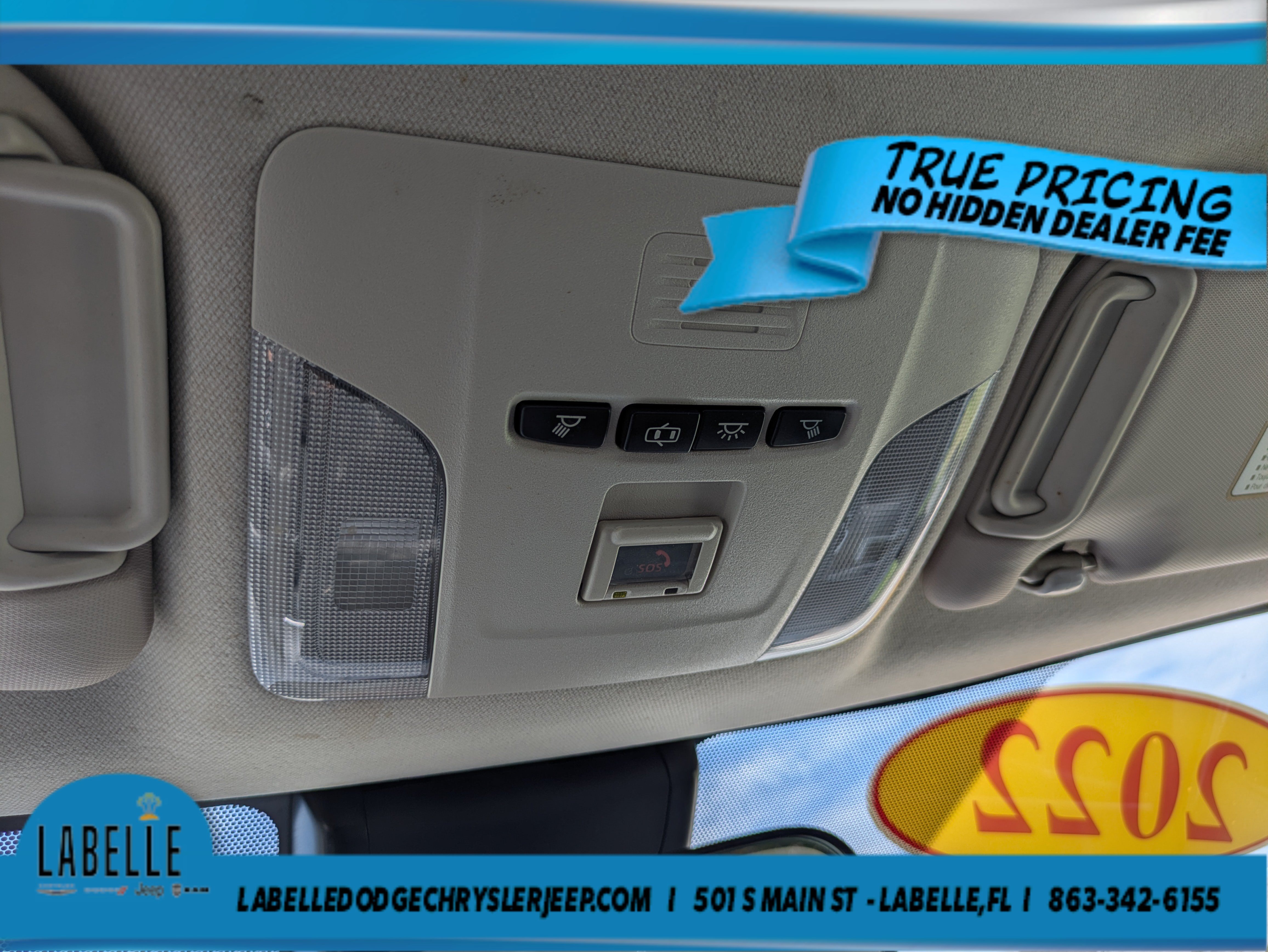 Used 2022 Toyota Corolla LE FWD image 30