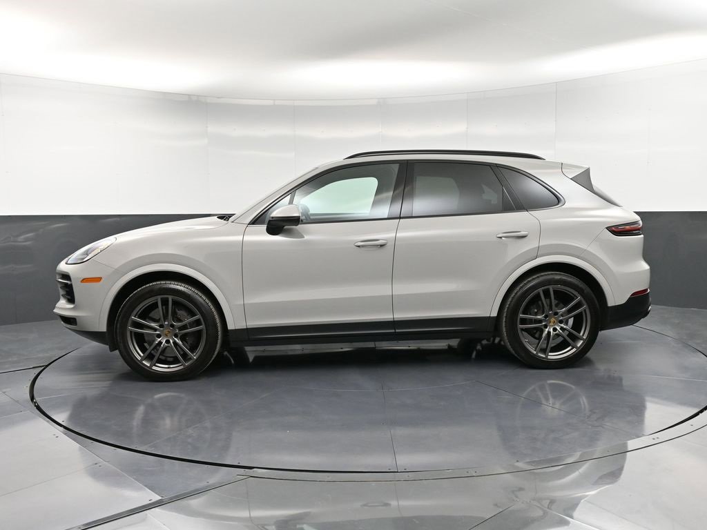 Certified 2023 Porsche Cayenne image 2