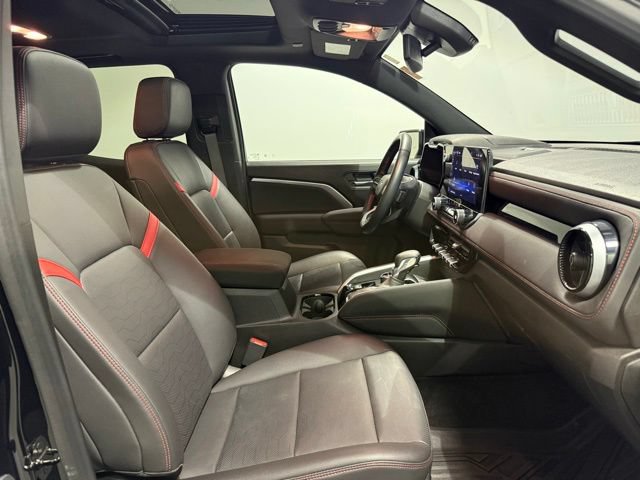 Certified 2023 Chevrolet Colorado Z71 w/ Z71 Convenience Package 2 AWD/4WD image 28