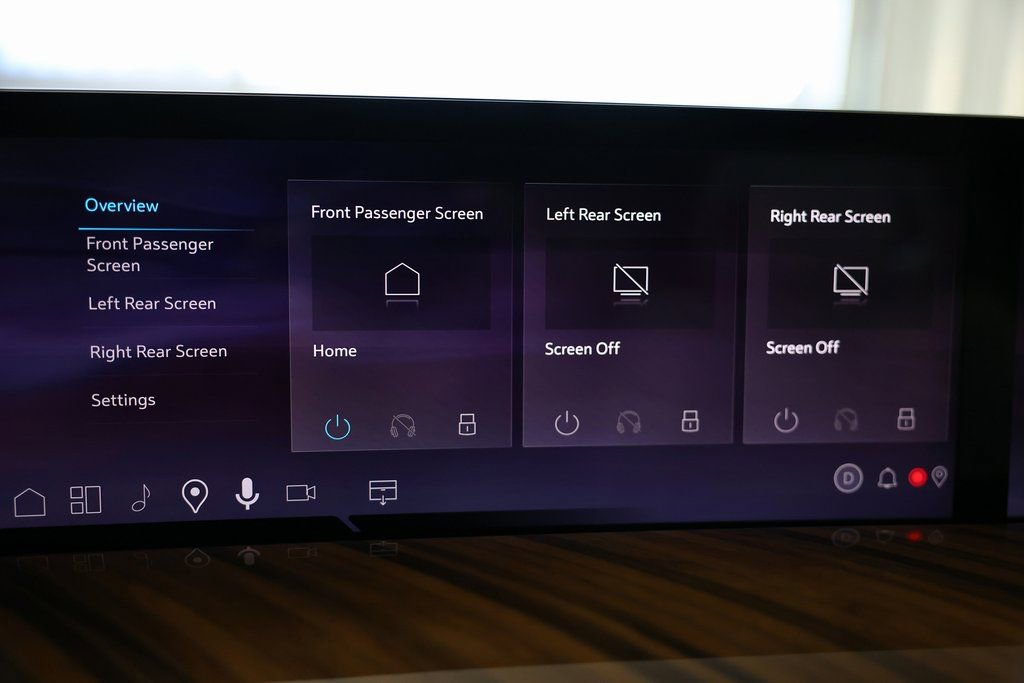 Used 2026 Cadillac Escalade Platinum Sport w/ LPO, Floor Liner Package image 41