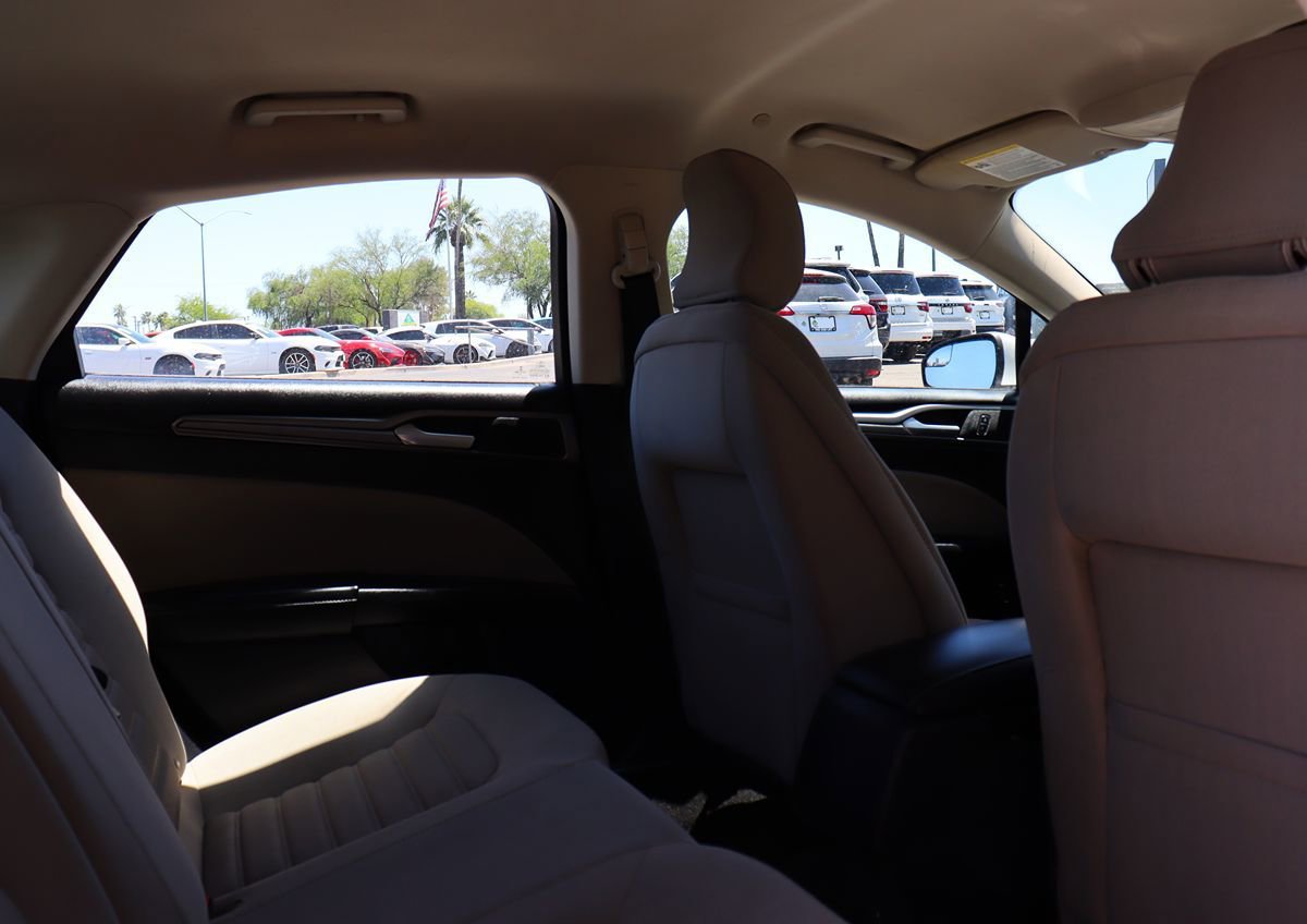 Used 2018 Ford Fusion S FWD image 28