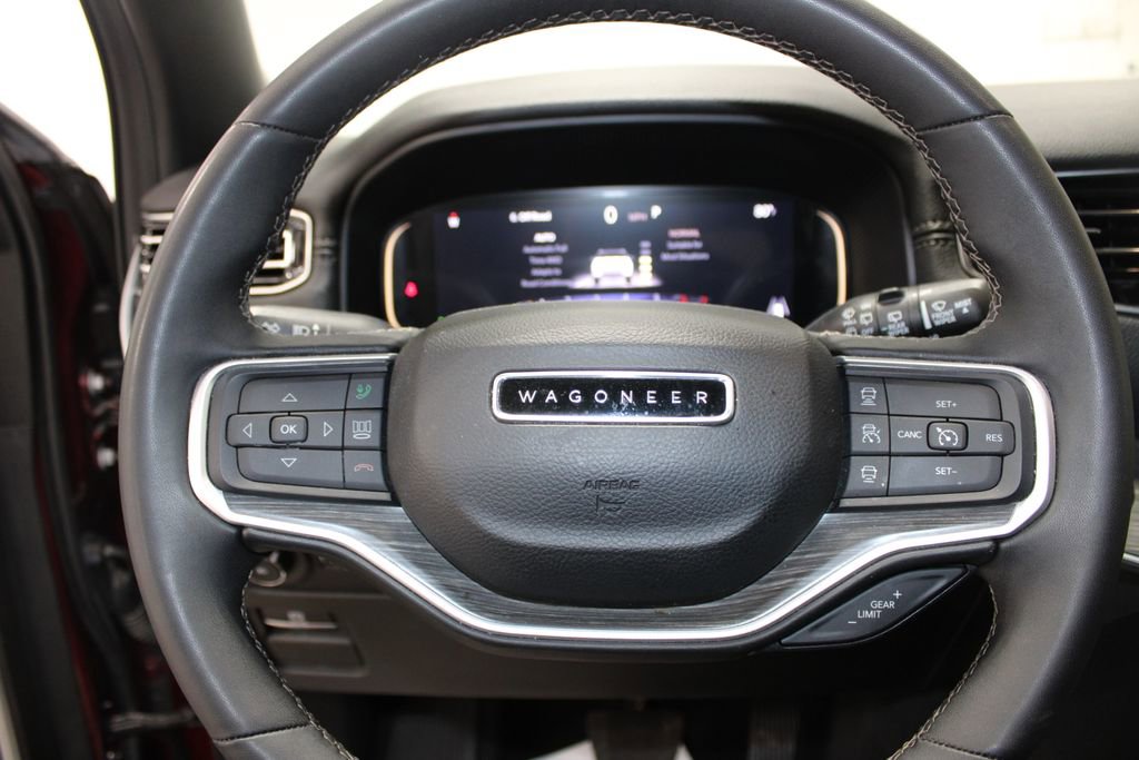 Used 2024 Jeep Wagoneer Series III AWD/4WD image 40