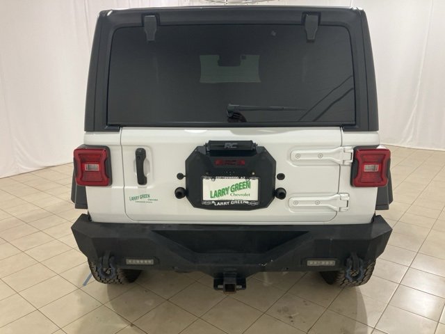 Used 2024 Jeep Wrangler Rubicon w/ Technology Group image 4