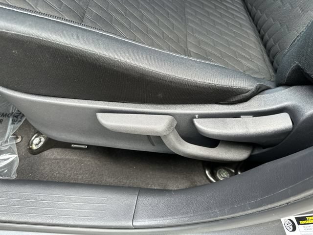 Used 2023 Nissan Kicks SV FWD image 16