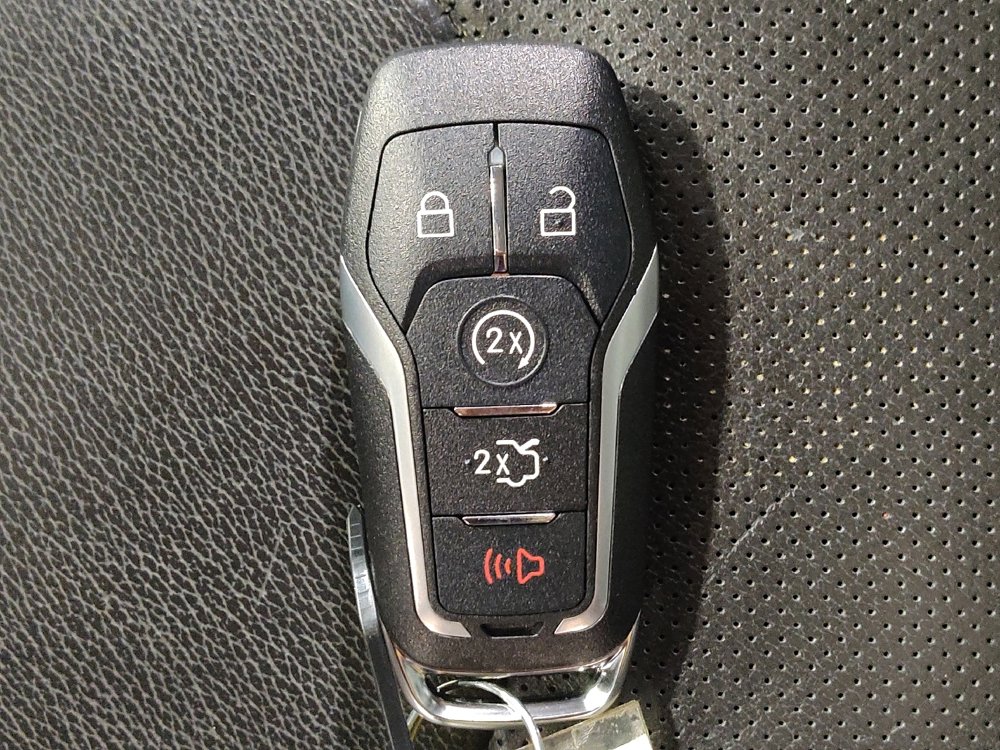 Used 2014 Ford Fusion Titanium FWD image 32