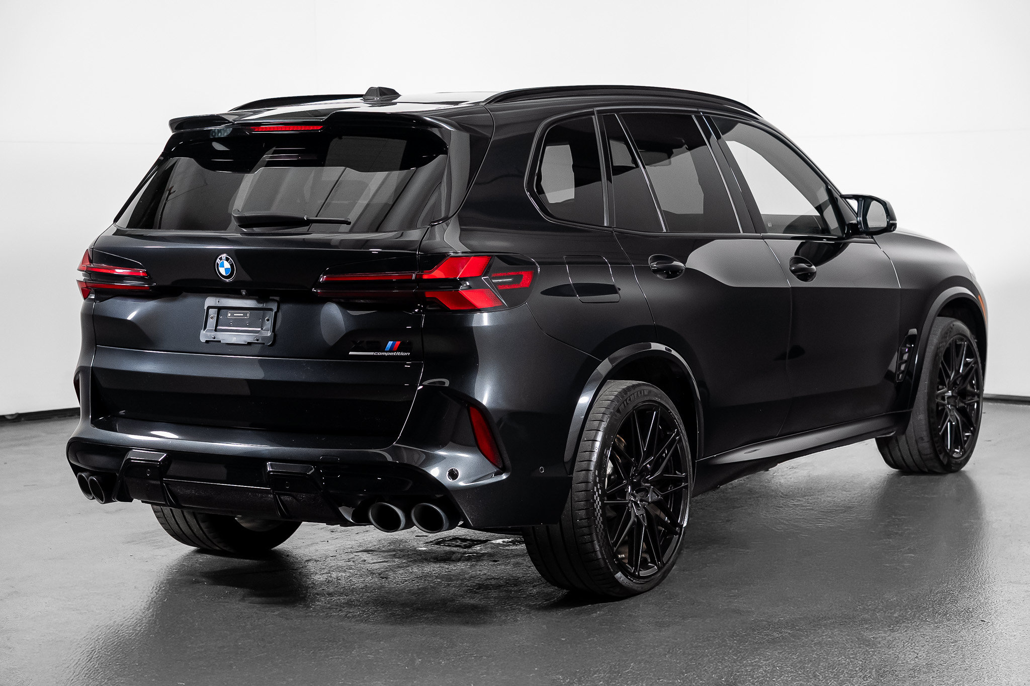 Used 2025 BMW X5 M Competition AWD/4WD image 30