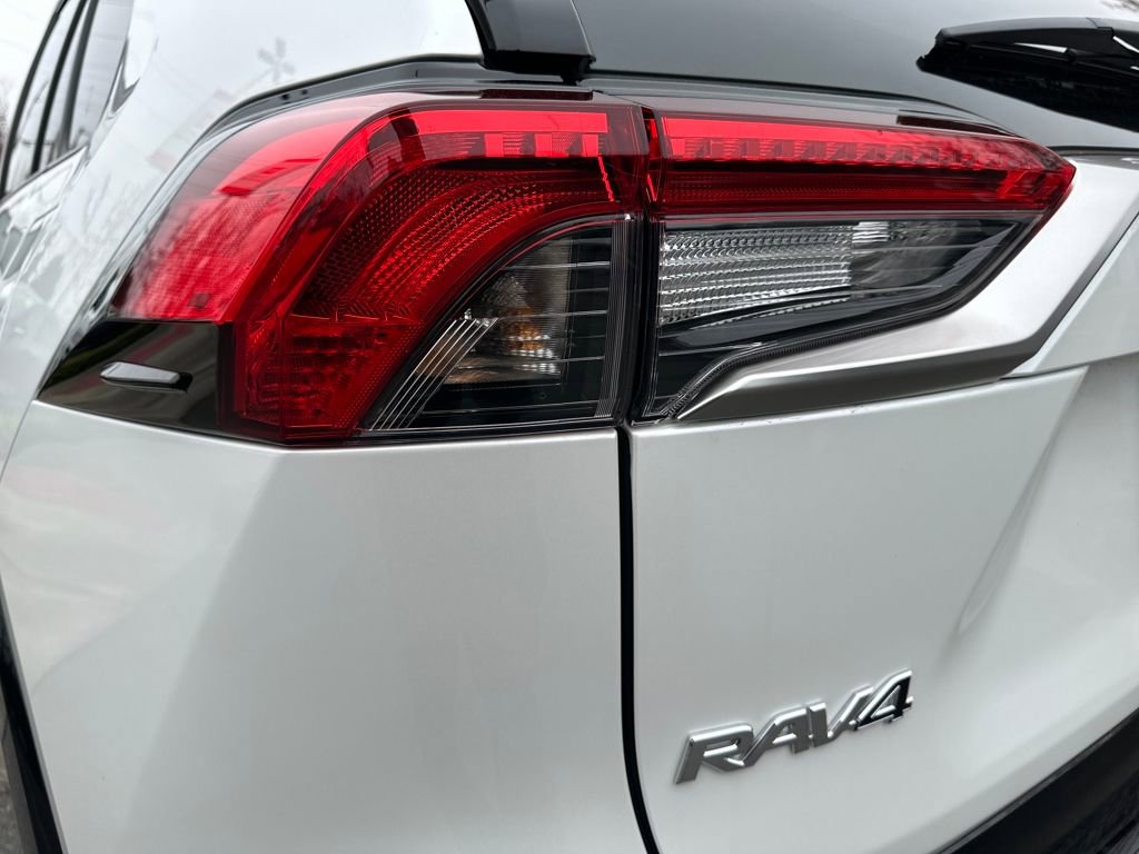 Used 2025 Toyota RAV4 XSE w/ Weather Package image 10