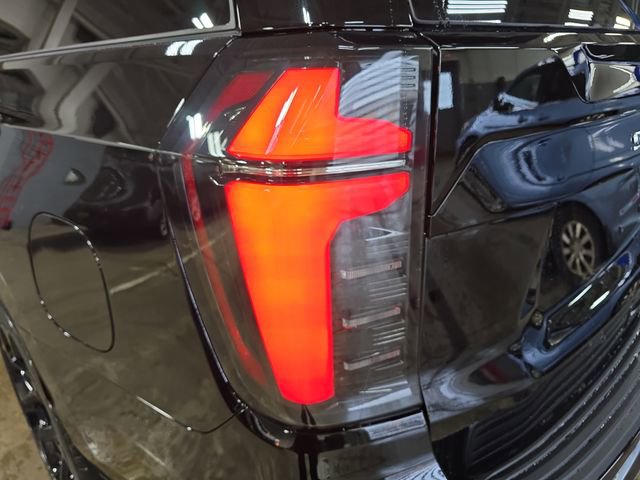 New 2026 Chevrolet Suburban High Country w/ LPO, Illumination Package image 37