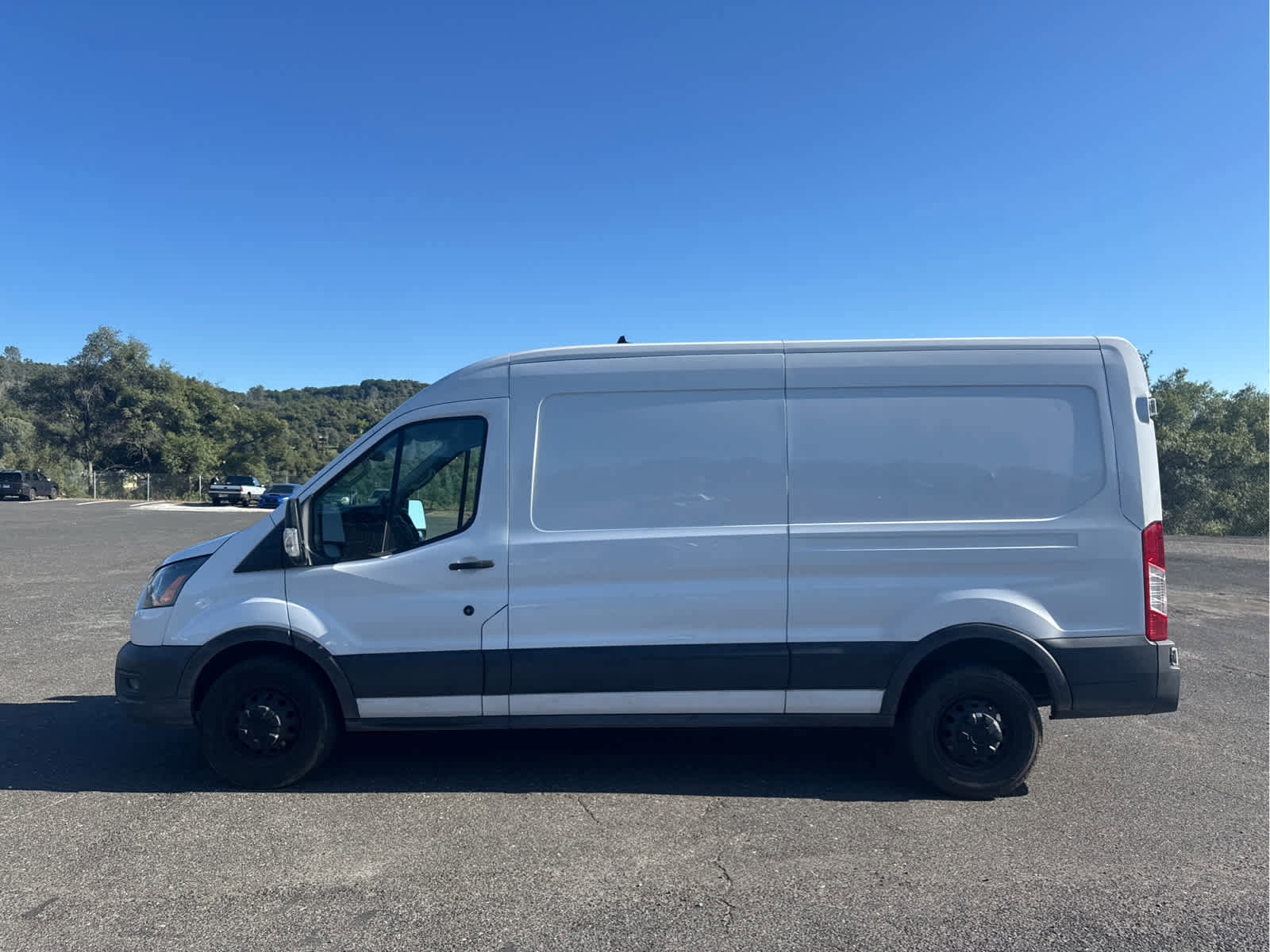 Used 2022 Ford Transit 350 Medium Roof AWD image 8