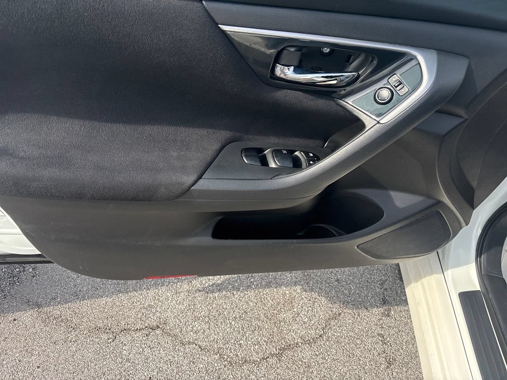 Used 2014 Nissan Altima 2.5 S FWD image 13