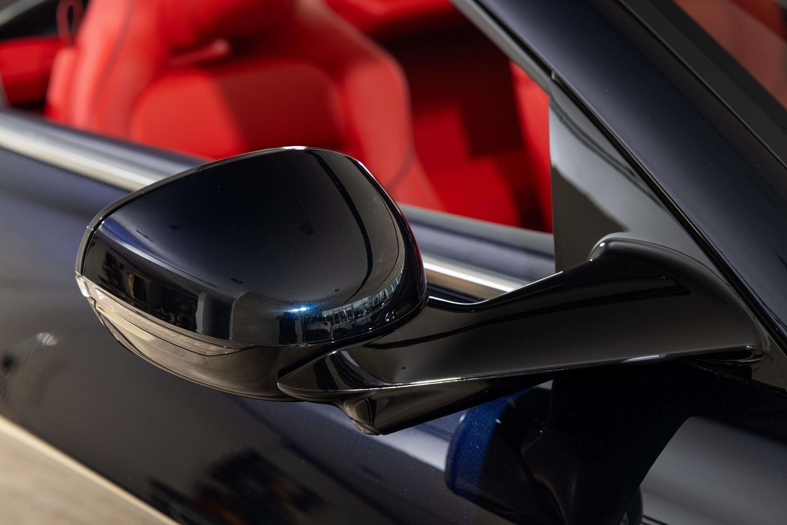 New 2026 Aston Martin Vanquish Convertible RWD image 64