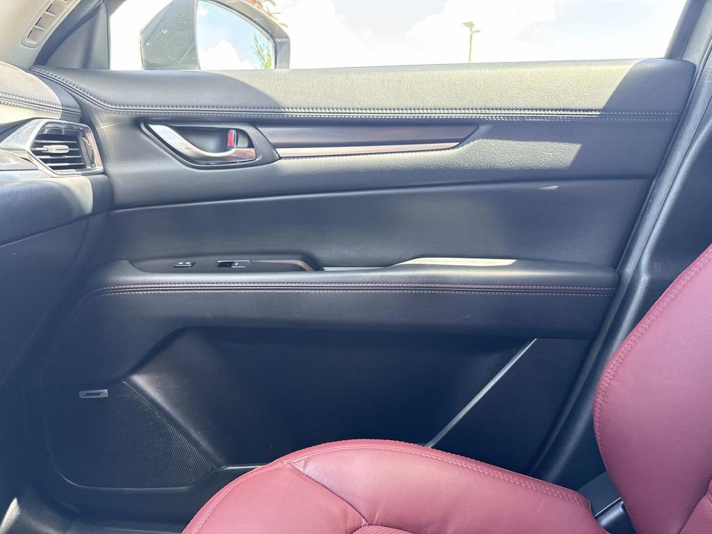 Certified 2021 MAZDA CX-5 Carbon Edition image 33