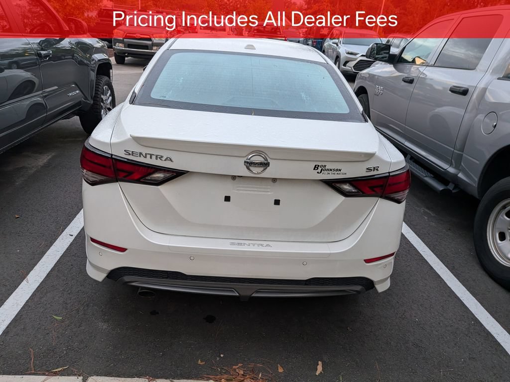 Used 2022 Nissan Sentra SR w/ SR Premium Package FWD image 5