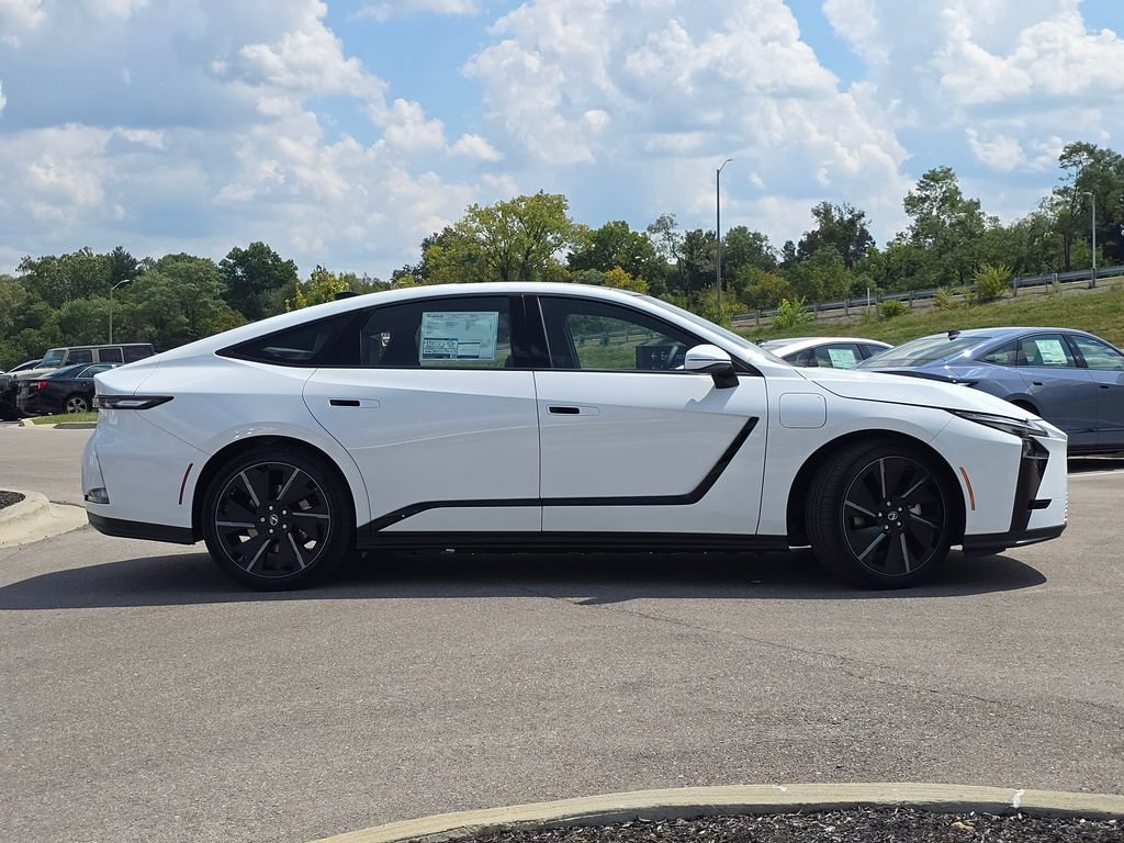 New 2026 Lexus ES 500e AWD/4WD image 23