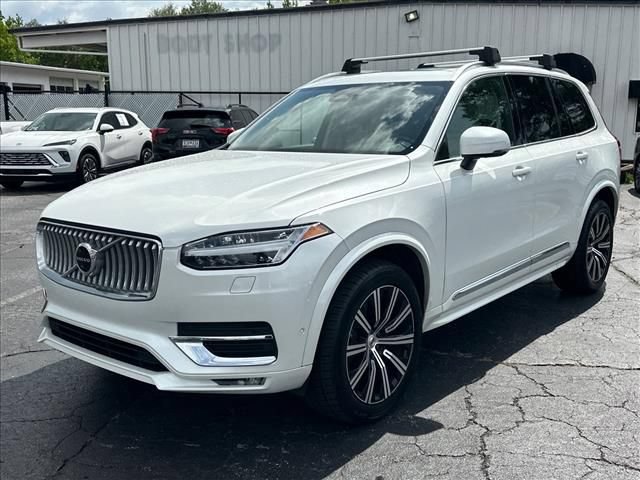Used 2023 Volvo XC90 B6 Plus w/ Protection Package Premier AWD/4WD image 5