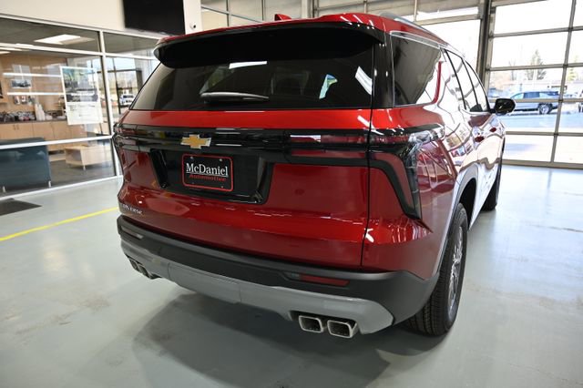Used 2026 Chevrolet Traverse LT w/ LPO, Floor Liner Package FWD image 5