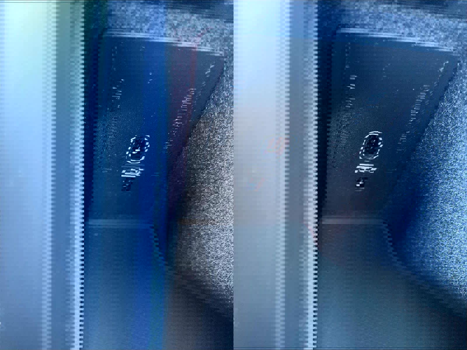 New 2026 Volvo XC60 T8 Plus w/ Protection Package Premier AWD/4WD image 23