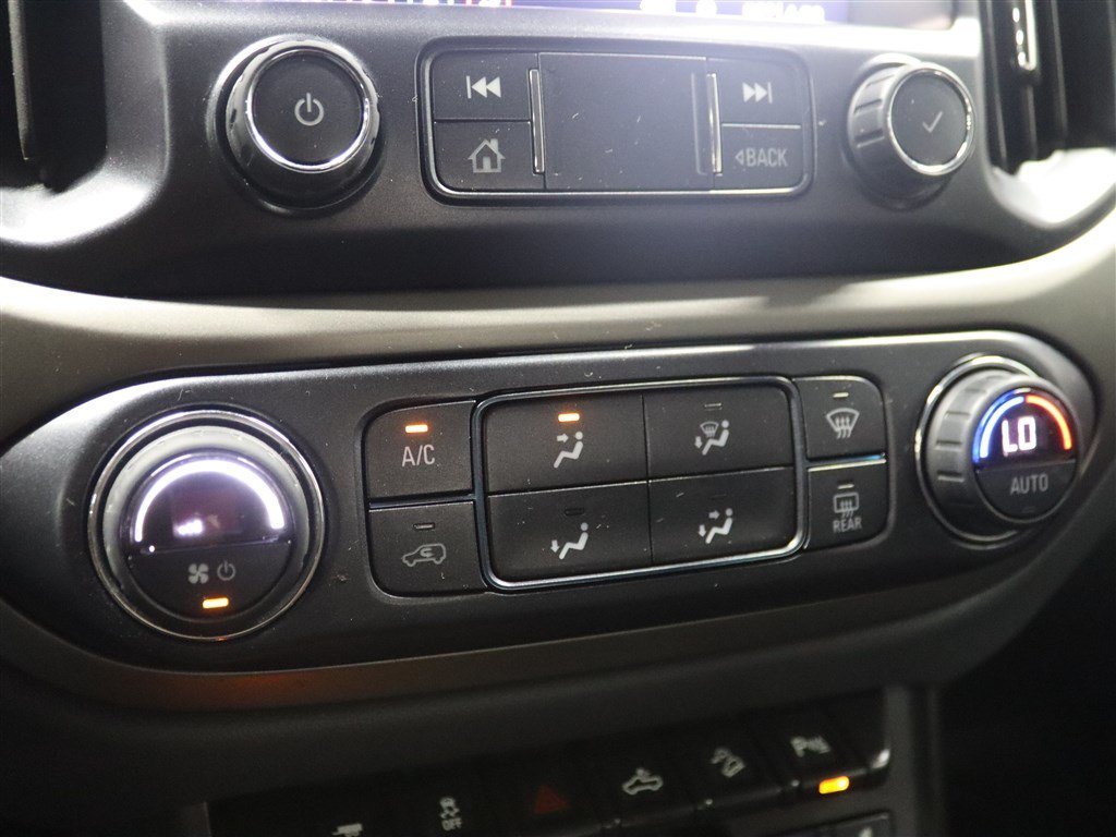 Used 2019 Chevrolet Colorado Z71 AWD/4WD image 37