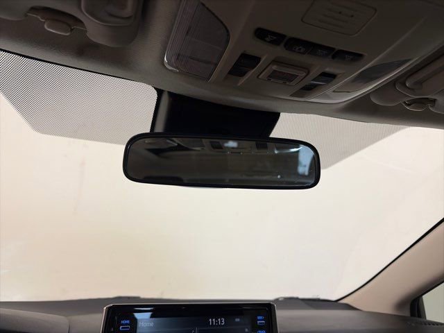 Used 2020 Toyota Corolla XLE FWD image 21