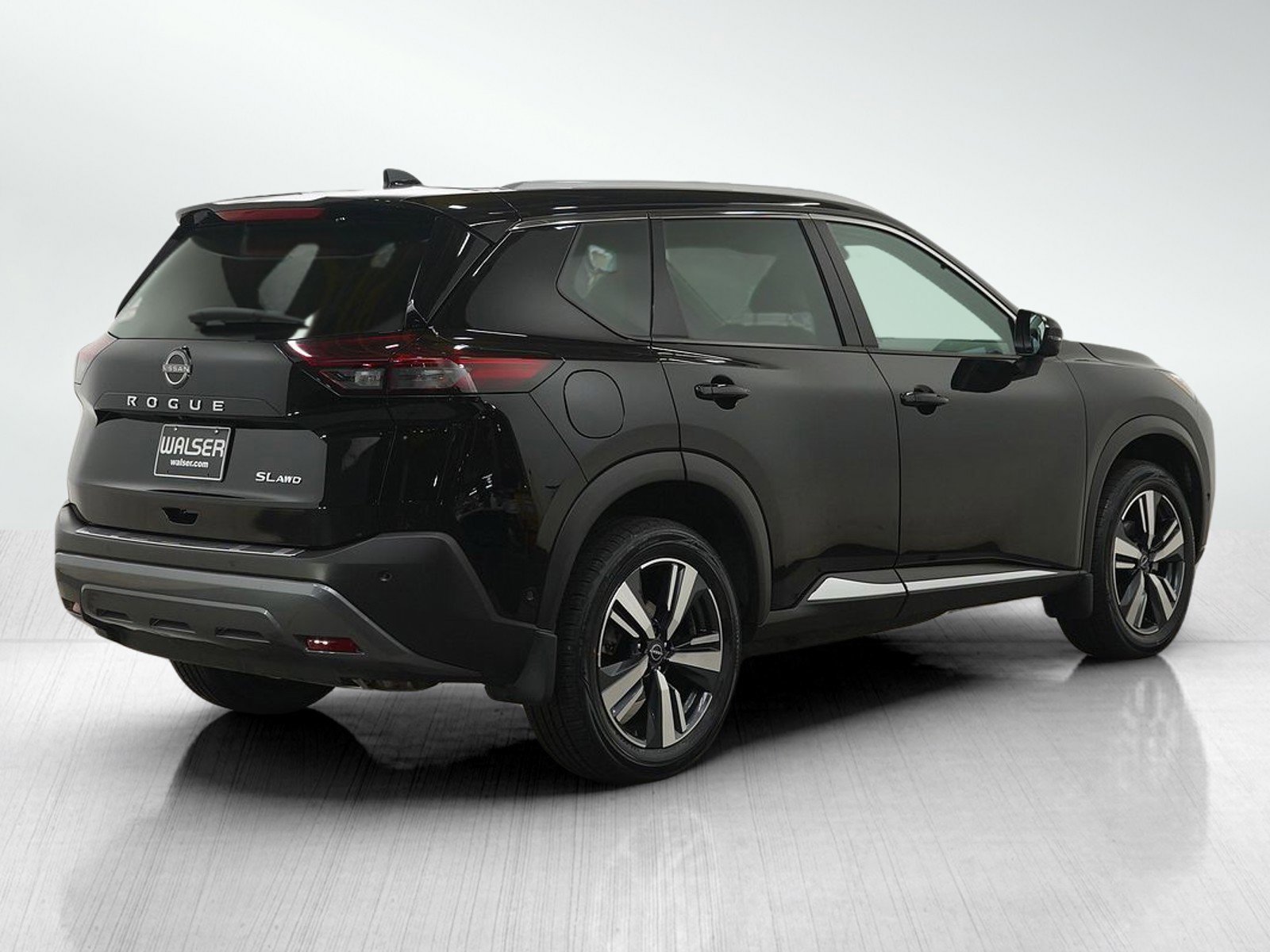 Used 2023 Nissan Rogue SL w/ SL Premium Package AWD/4WD image 5