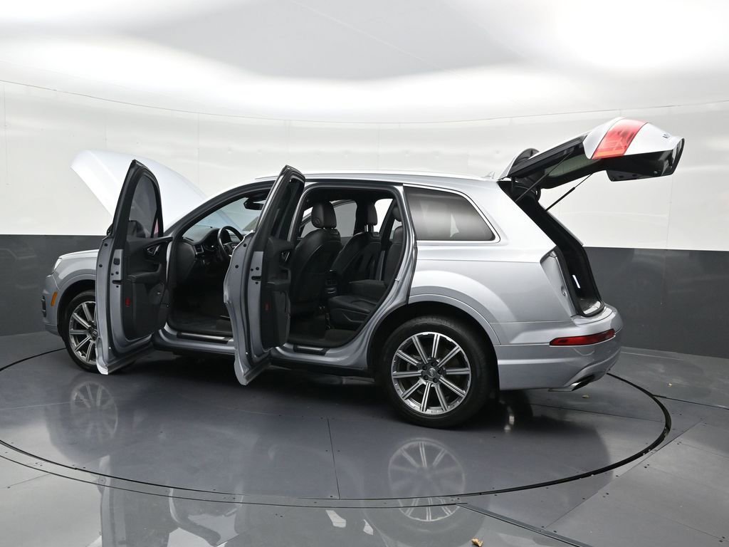 Used 2018 Audi Q7 3.0T Premium Plus w/ Premium Plus Package image 34