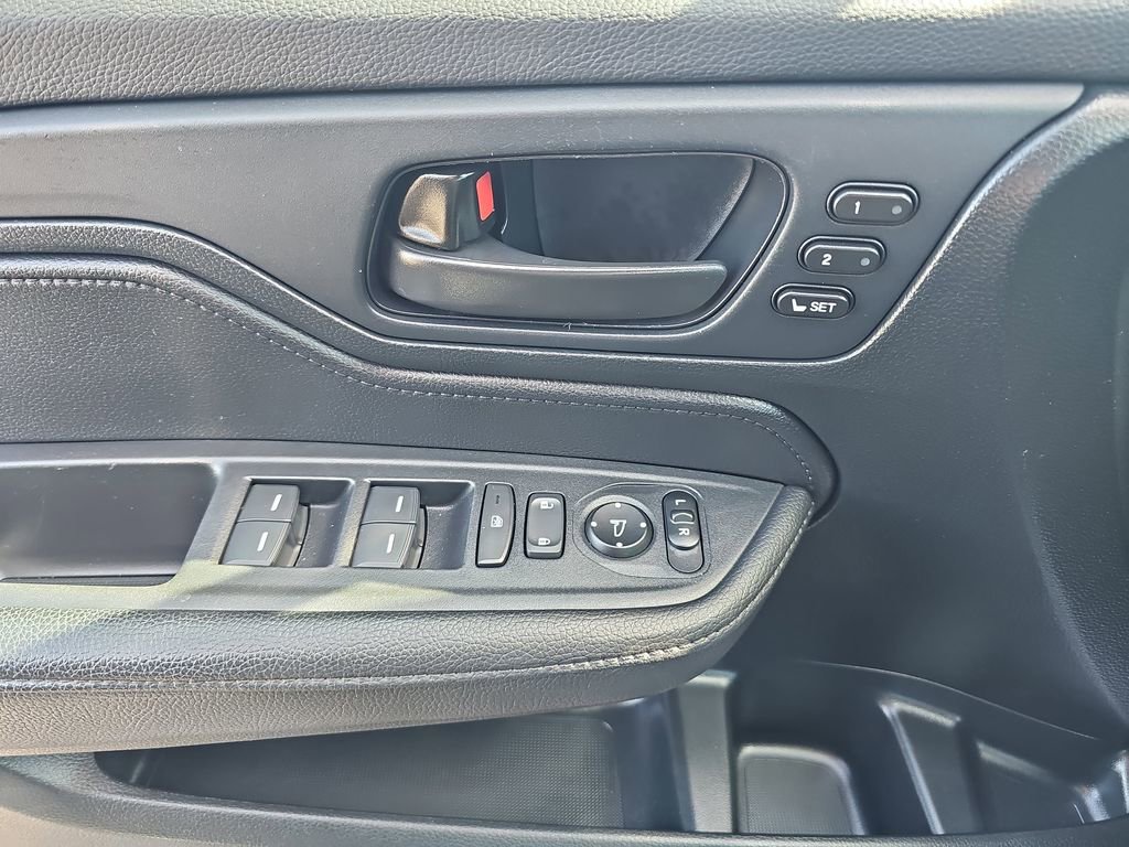 Used 2023 Honda Odyssey Sport image 32