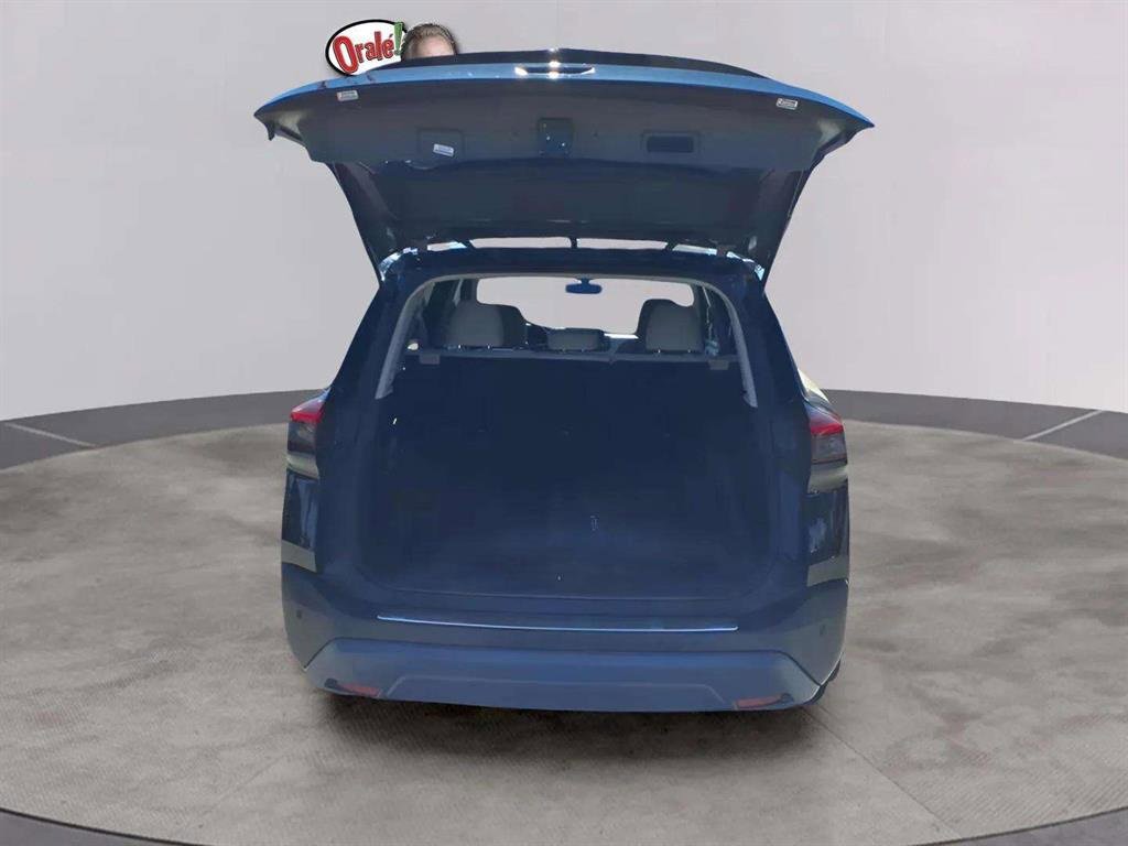 Used 2023 Nissan Rogue SV image 20