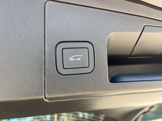 New 2026 Cadillac XT5 Premium Luxury w/ LPO, Floor Liner Package image 6