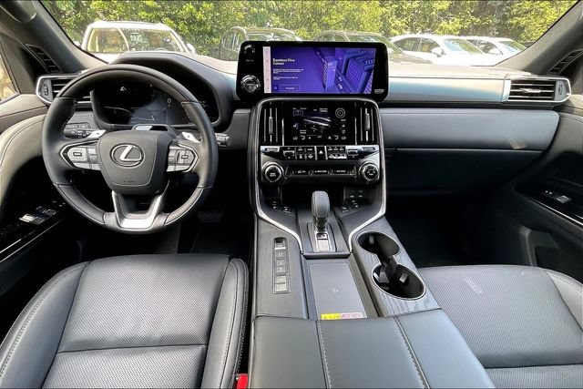 New 2026 Lexus LX 700h Luxury AWD/4WD image 5