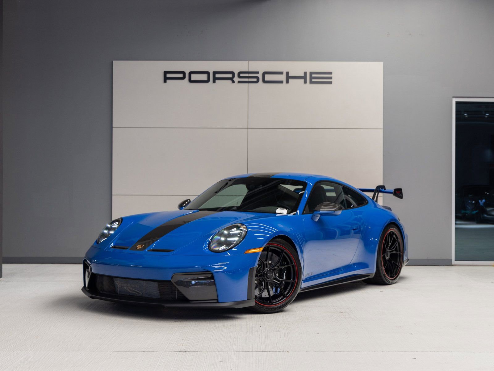 Certified 2026 Porsche 911 GT3 RWD image 1