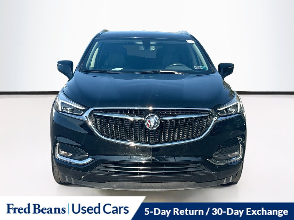 Used 2021 Buick Enclave Essence w/ Sound and Sites Package AWD/4WD image 2