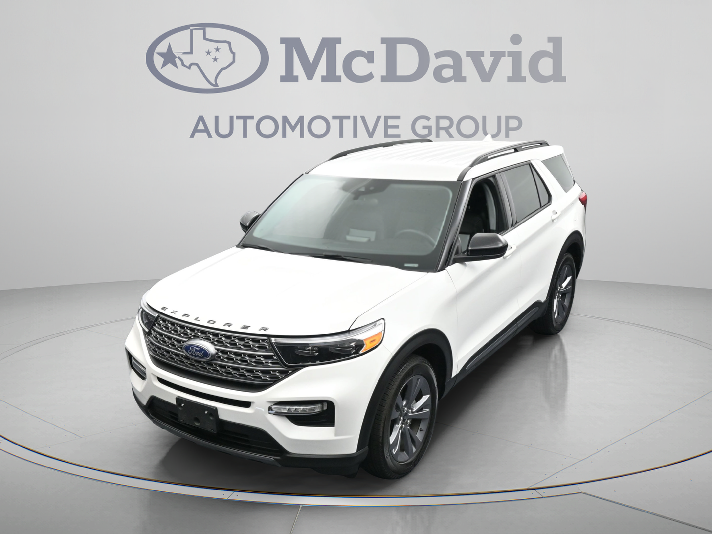 Used 2023 Ford Explorer XLT w/ Equipment Group 202A RWD image 35