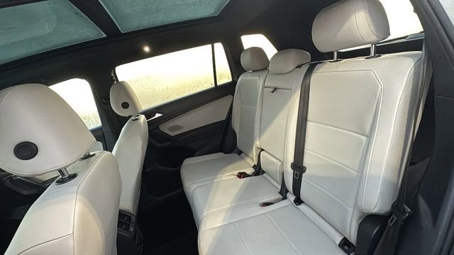 Used 2021 Volkswagen Tiguan SE R-Line image 28