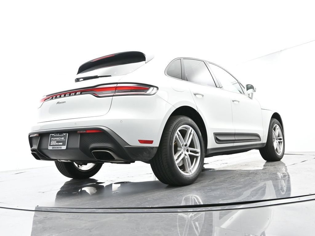 Certified 2023 Porsche Macan AWD/4WD image 50