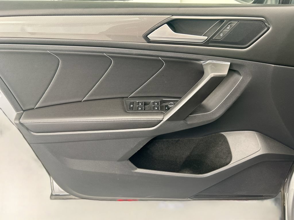 Used 2023 Volkswagen Tiguan SE FWD image 22