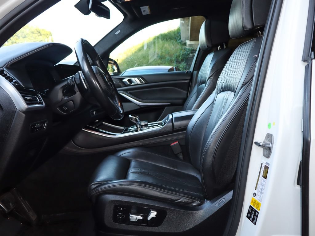 Used 2020 BMW X5 M50i w/ Executive Package AWD/4WD image 18