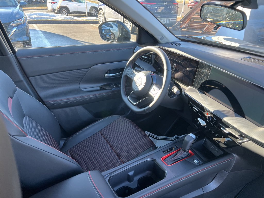 New 2026 Nissan Kicks SR w/ Cold Weather Package AWD/4WD image 46