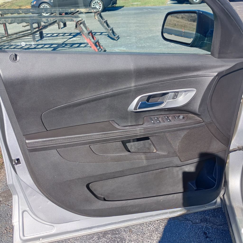 Used 2017 Chevrolet Equinox LS image 11