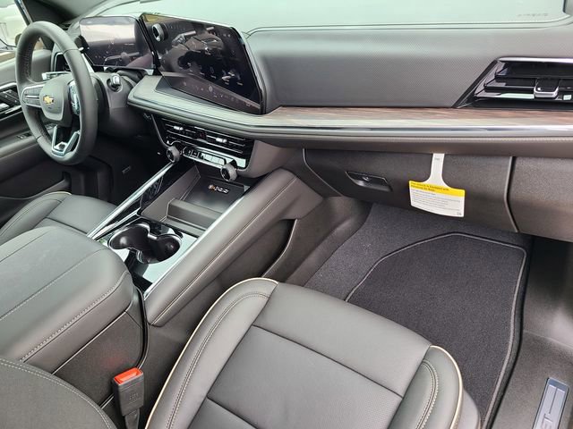 New 2025 Chevrolet Suburban Premier w/ Sun And Tow Package image 18