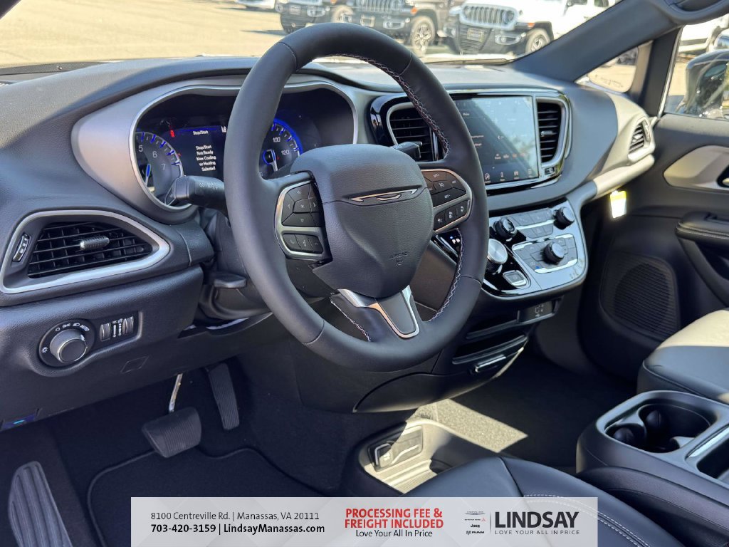 New 2027 Chrysler Pacifica LX FWD image 18