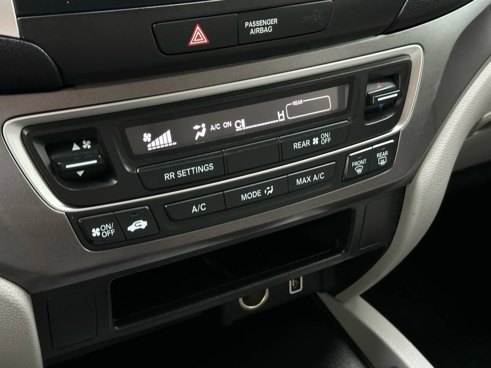 Used 2019 Honda Pilot LX image 34