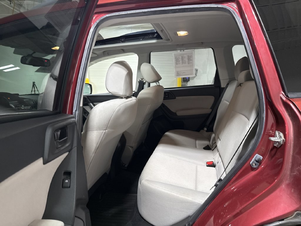 Used 2014 Subaru Forester 2.5i Premium AWD/4WD image 24